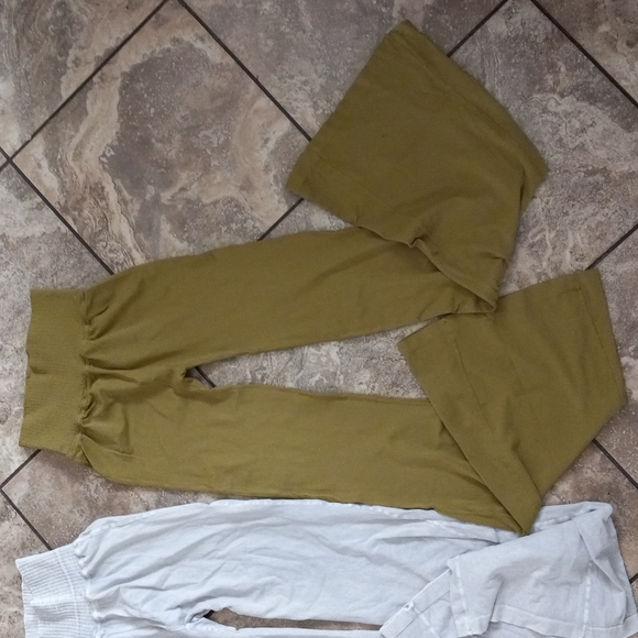 FINAL PRICE!! Free People Good Karma Flare Leggings Size Small - Picture 5 of 9